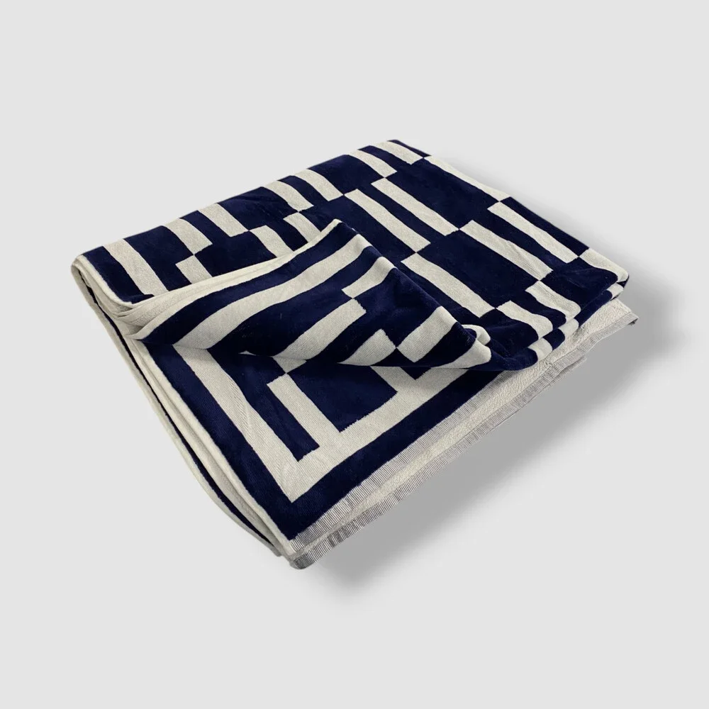 Hudson Park Collection Blue Navy Paralela Beach Towel | 40 x 70